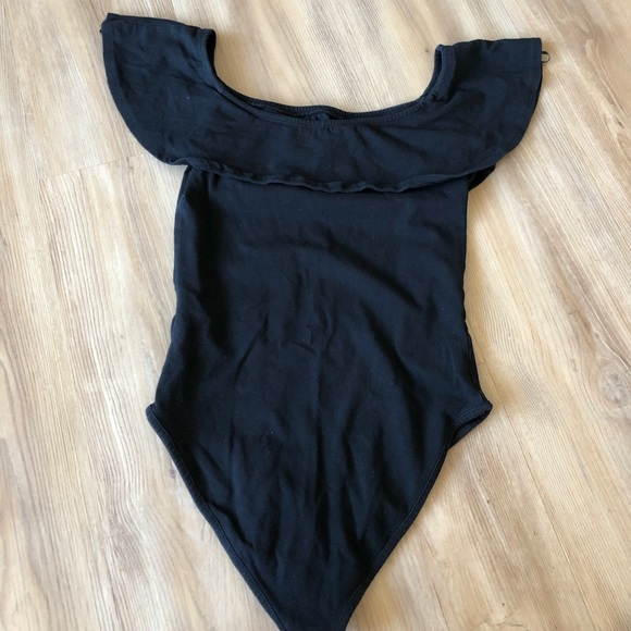 Topshop Off the Shoulder Bodysuit - Picture 2 of 4